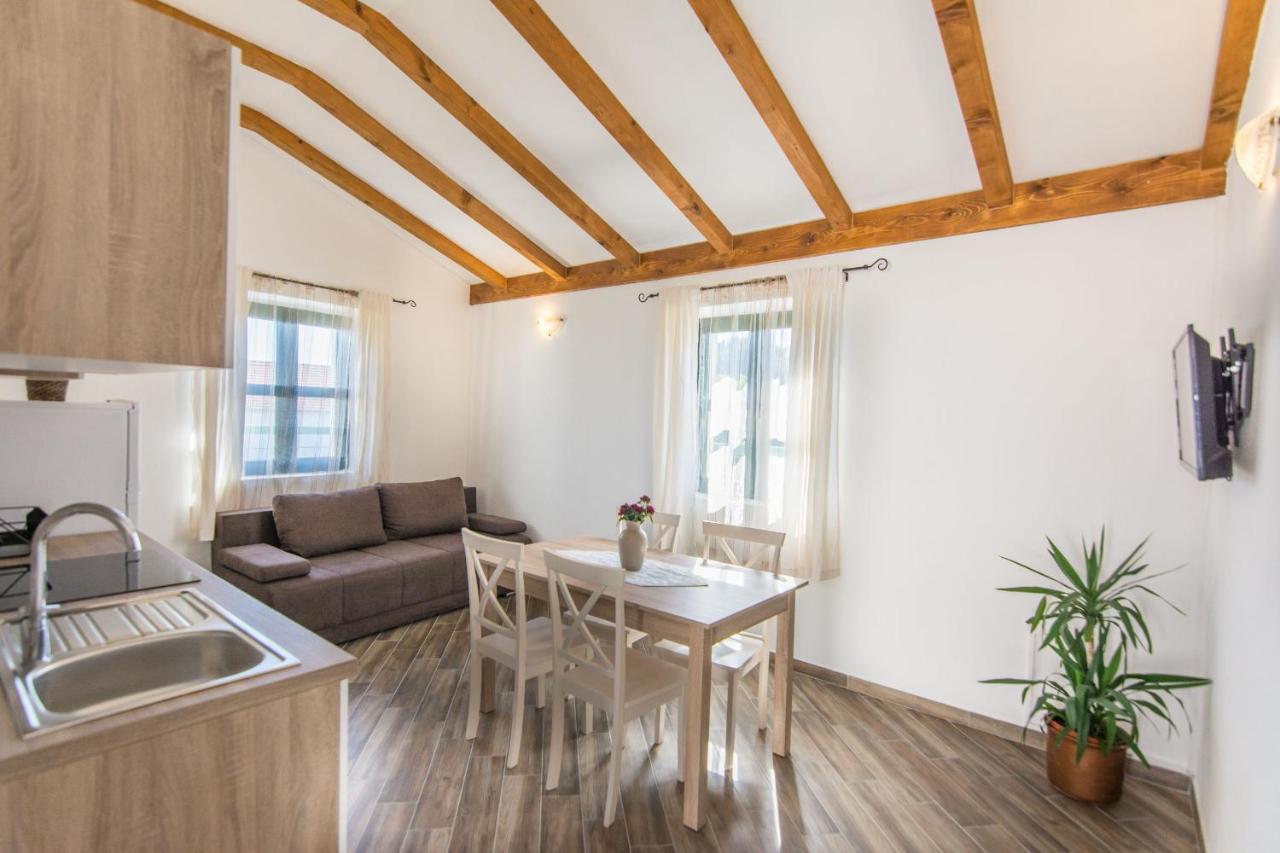 Apartments Tarragon Ugrinici 외부 사진
